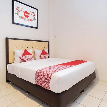 Oyo 622 Bakti Homestay Medan Bagian luar foto