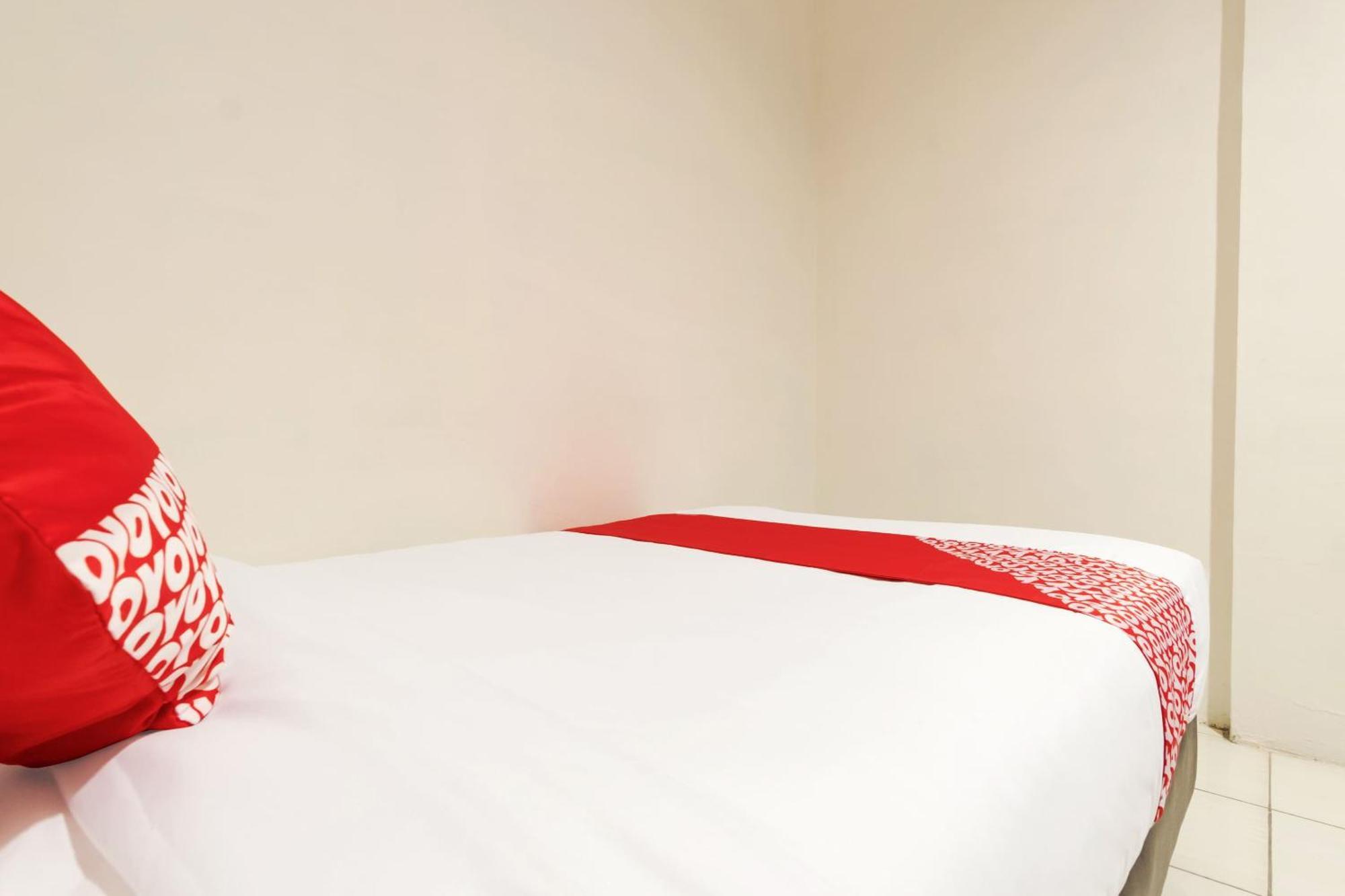 Oyo 622 Bakti Homestay Medan Bagian luar foto