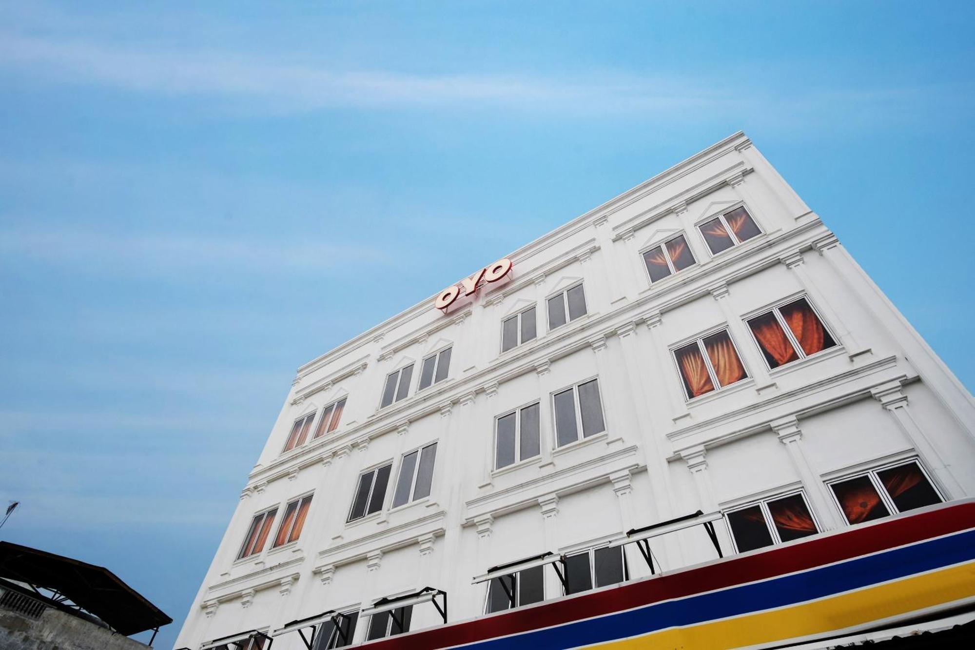 Oyo 622 Bakti Homestay Medan Bagian luar foto