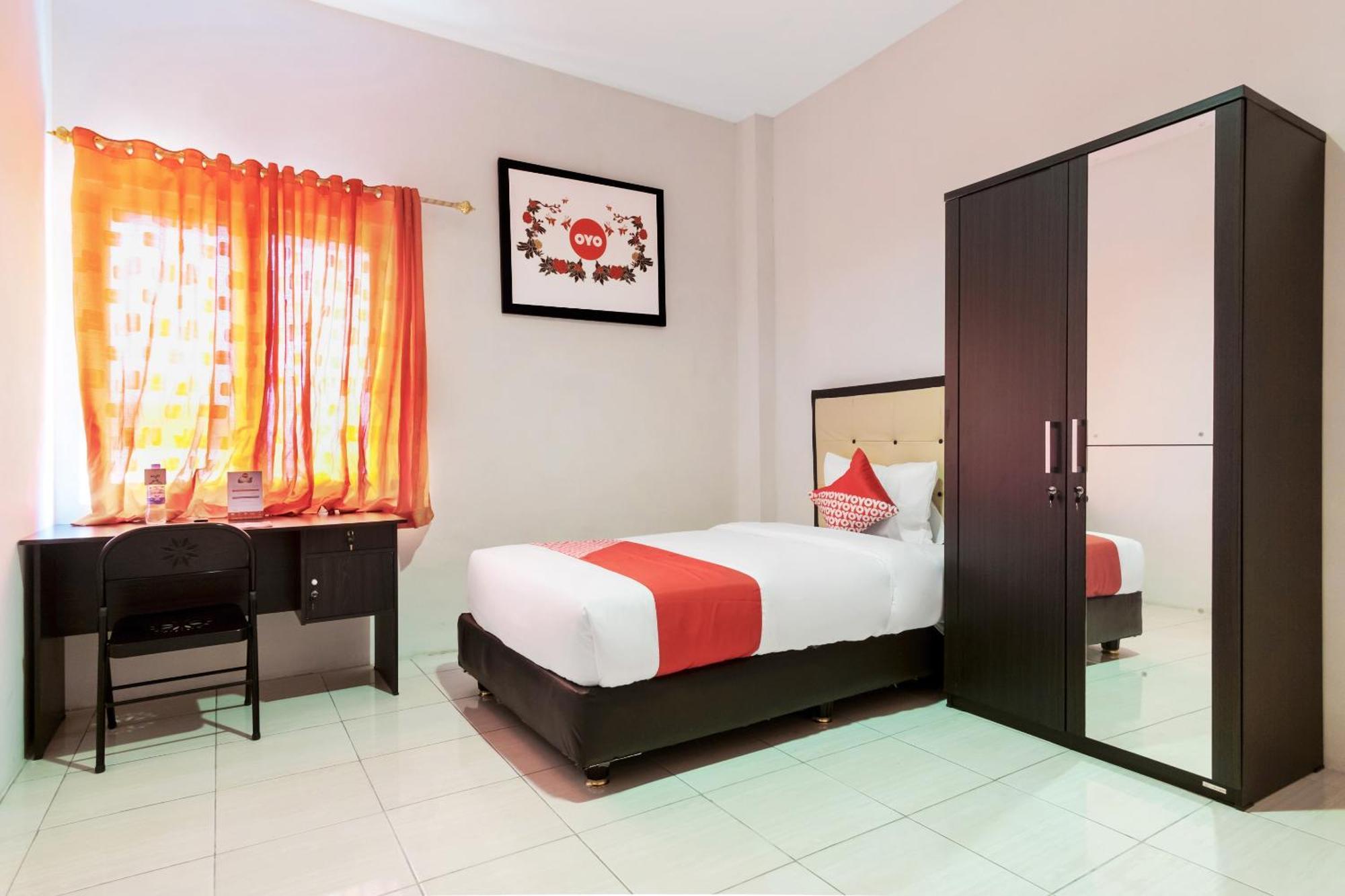 Oyo 622 Bakti Homestay Medan Bagian luar foto